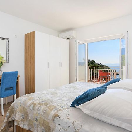 Apartments By The Sea Brela, Makarska - 6688 部屋 写真