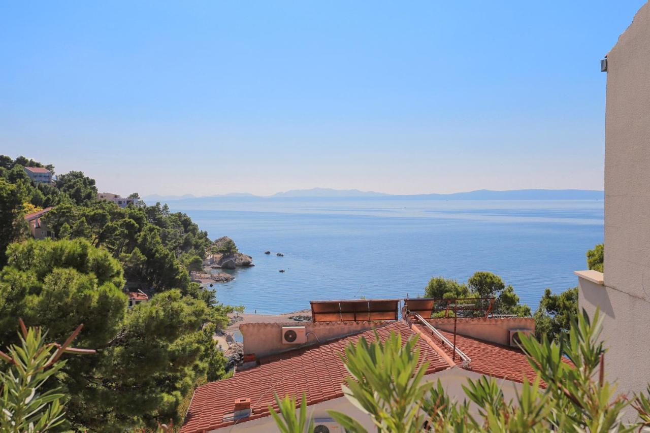 Apartments By The Sea Brela, Makarska - 6688 エクステリア 写真